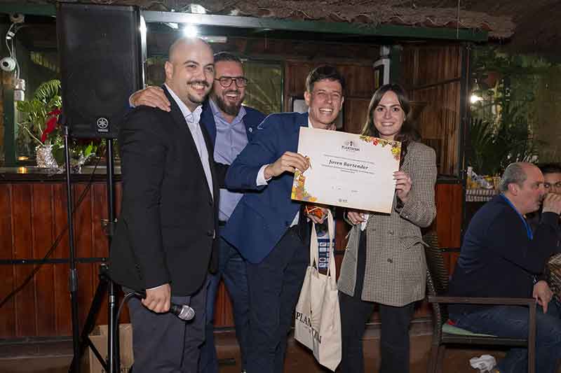 Antonio-Minarro-mejor-Joven-Bartender-Plantation-Creation-Challenge